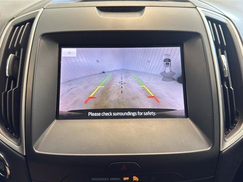 Used 2020 Ford Edge SEL w/ Convenience Package image 18