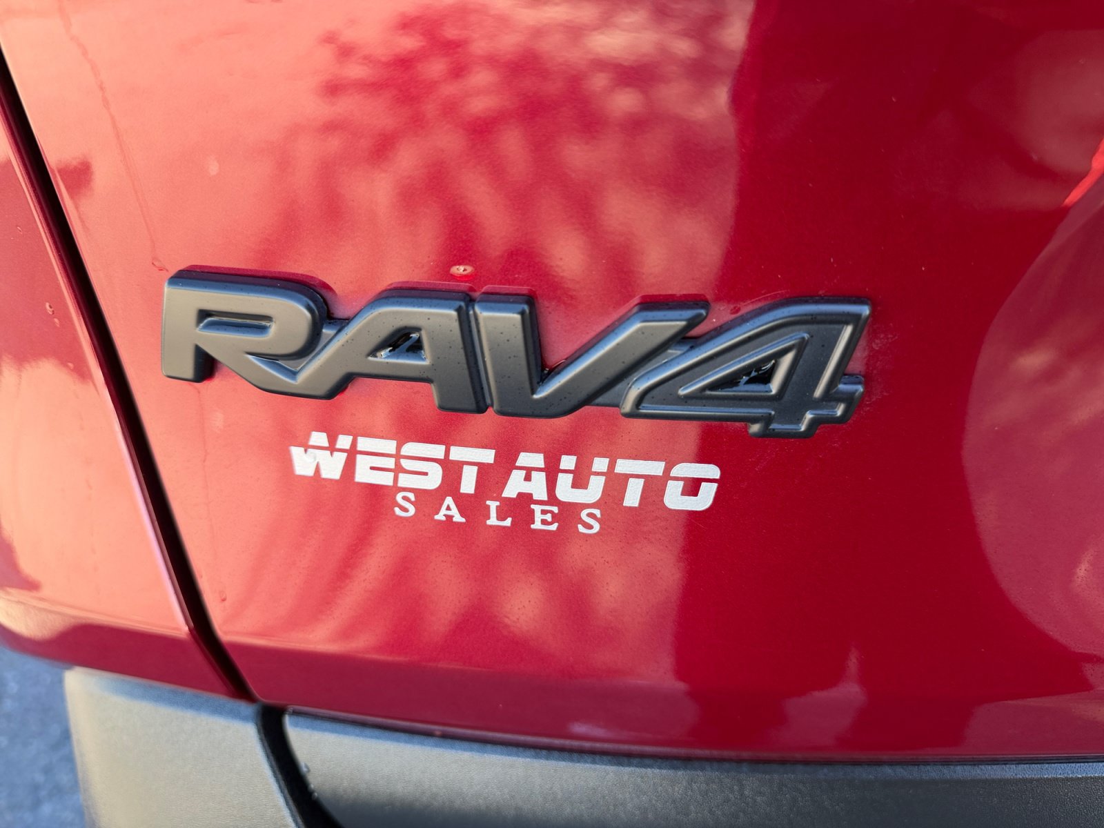Used 2023 Toyota RAV4 Limited FWD image 30