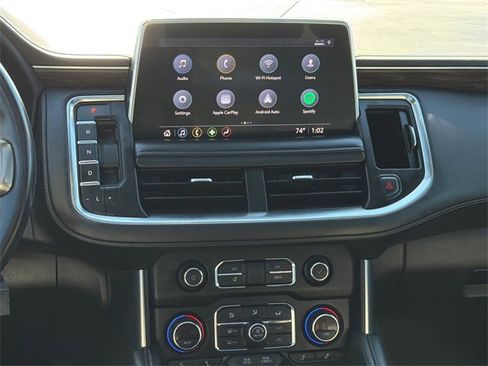 Used 2021 Chevrolet Suburban LT image 13