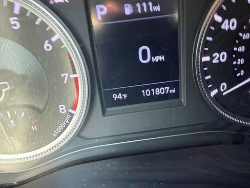 Used 2019 Hyundai Santa Fe SE FWD image 11