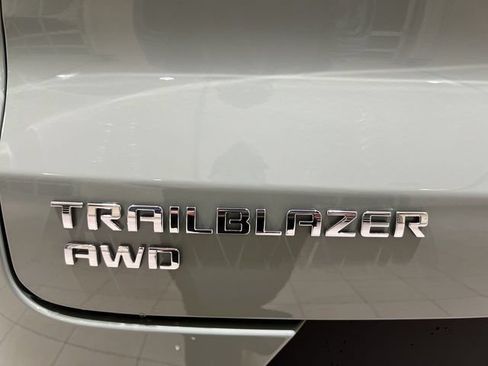 New 2026 Chevrolet TrailBlazer LT w/ LT Cold Weather Package AWD/4WD image 25