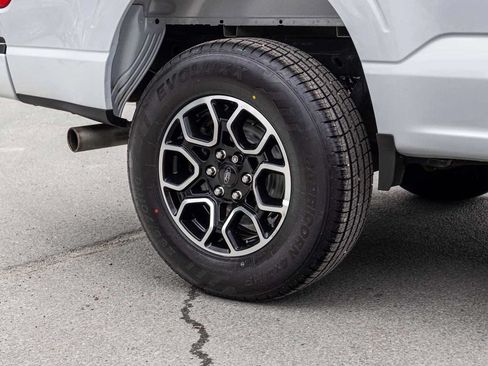 Used 2022 Ford F150 XLT w/ Equipment Group 302A High AWD/4WD image 9