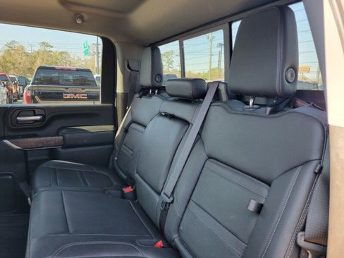 Used 2023 GMC Sierra 3500 Denali image 25