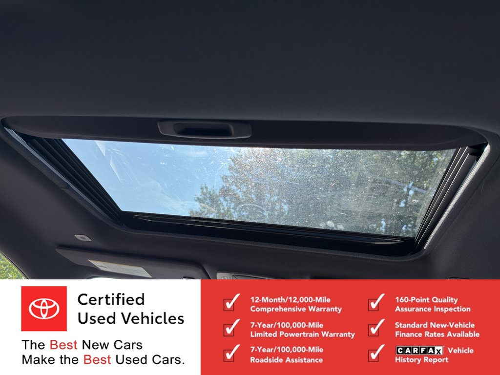 Used 2026 Toyota Sienna Limited AWD/4WD image 19