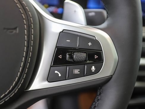 New 2026 BMW X6 xDrive40i image 14