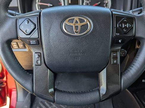 Used 2022 Toyota 4Runner TRD Off-Road Premium w/ Moonroof Package AWD/4WD image 5