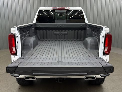 Used 2026 GMC Sierra 1500 AT4 w/ AT4 Premium Package AWD/4WD image 18