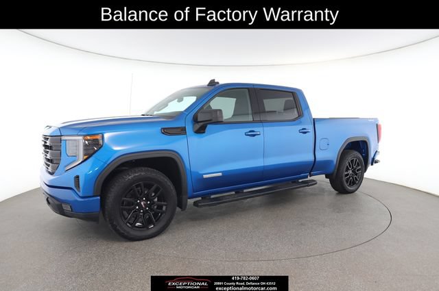 Used 2023 GMC Sierra 1500 Elevation w/ LPO, Elevation Black Package AWD/4WD image 4