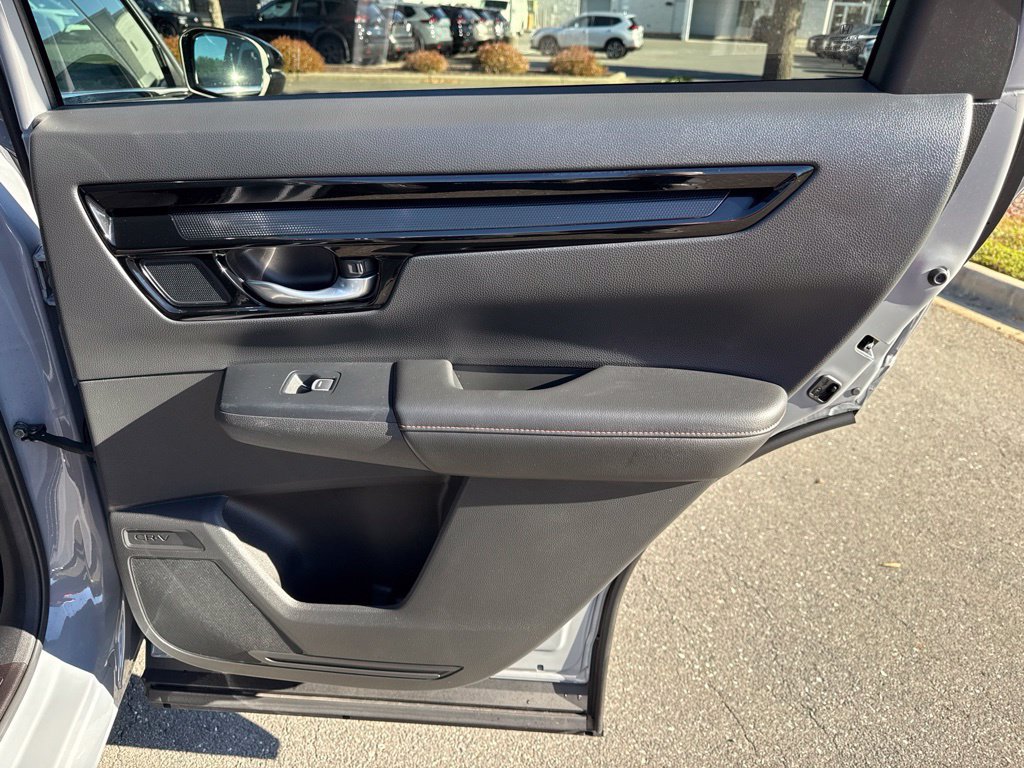 Used 2024 Honda CR-V Sport Touring image 27