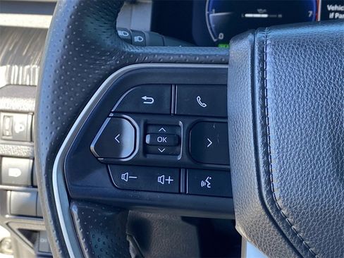 Used 2025 Toyota 4Runner Platinum image 25