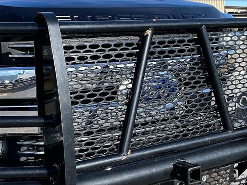 Used 2017 Ford F450 Lariat w/ Chrome Package image 26