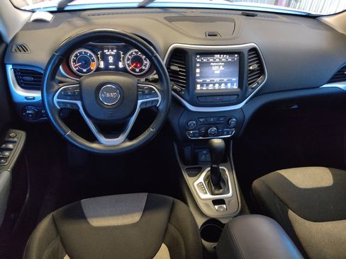 Used 2014 Jeep Cherokee Latitude w/ Comfort/Convenience Group FWD image 22