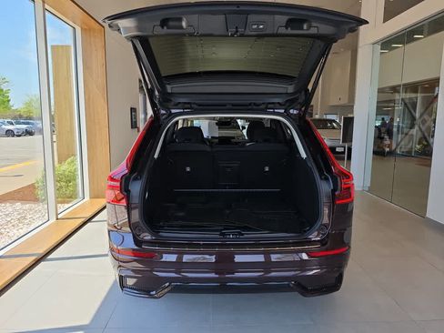 Used 2026 Volvo XC60 B5 Plus w/ Protection Package Premier AWD/4WD image 5