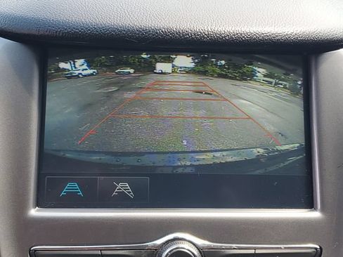 Certified 2017 Chevrolet Cruze LT w/ Convenience Package FWD image 24