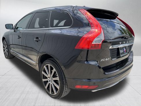 Used 2016 Volvo XC60 T5 Premier w/ Proximity Package FWD image 6