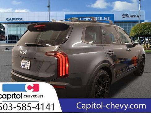 Used 2022 Kia Telluride EX w/ EX Premium Package AWD/4WD image 3