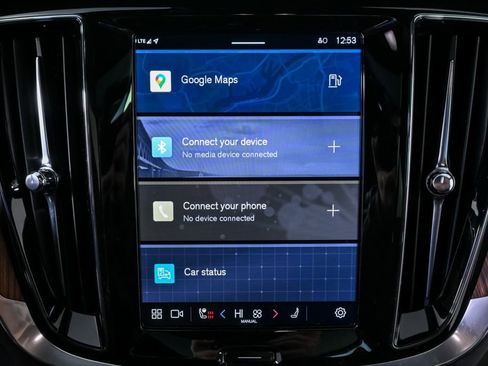 Certified 2025 Volvo V60 B5 Cross Country Plus image 15