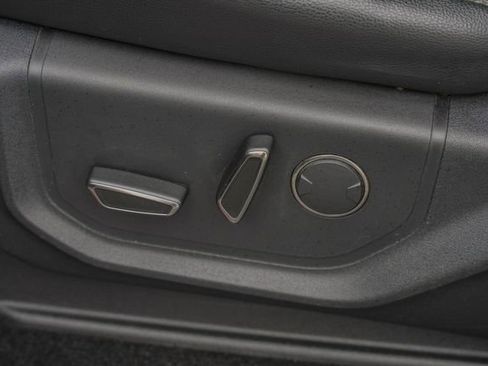 Used 2018 Ford F150 Raptor w/ Equipment Group 802A Luxury image 22