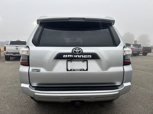 Used 2021 Toyota 4Runner TRD Off-Road image 3