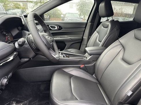 New 2026 Jeep Compass Limited image 9