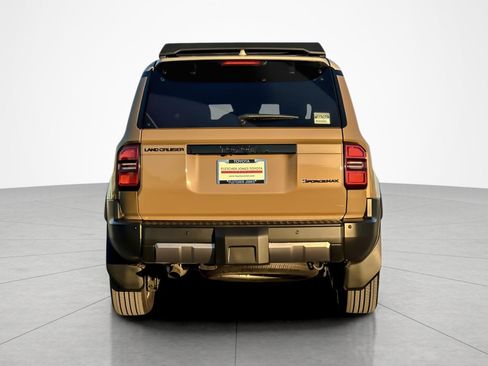 Used 2025 Toyota Land Cruiser image 4