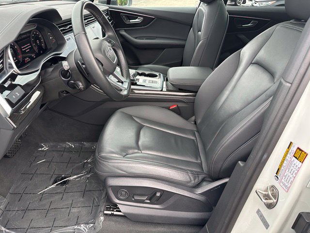 Used 2025 Audi Q7 3.0T Premium Plus AWD/4WD image 23