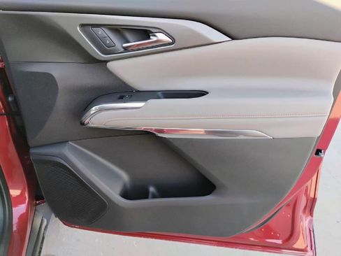 New 2025 Chevrolet Traverse LT w/ Midnight/Sport Edition image 21