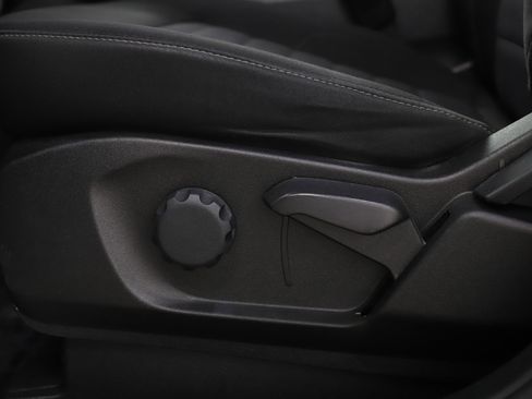 Used 2023 Ford Edge SE w/ Black Appearance Package image 27