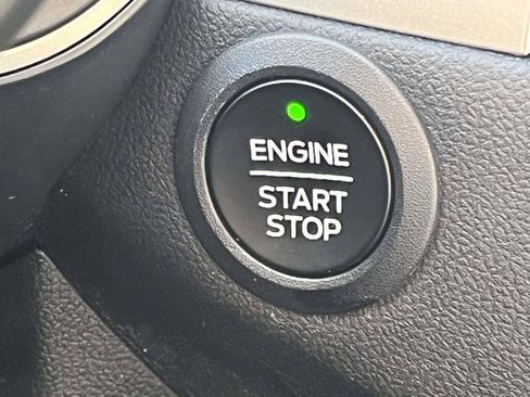 Used 2022 Ford Escape SE w/ Convenience Package FWD image 36