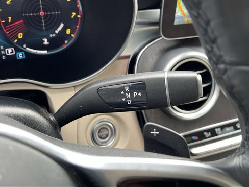 Used 2021 Mercedes-Benz GLC 300 4MATIC image 19