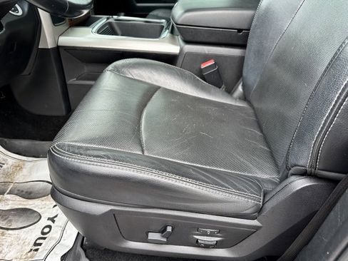 Used 2016 RAM 1500 Laramie w/ Convenience Group image 16