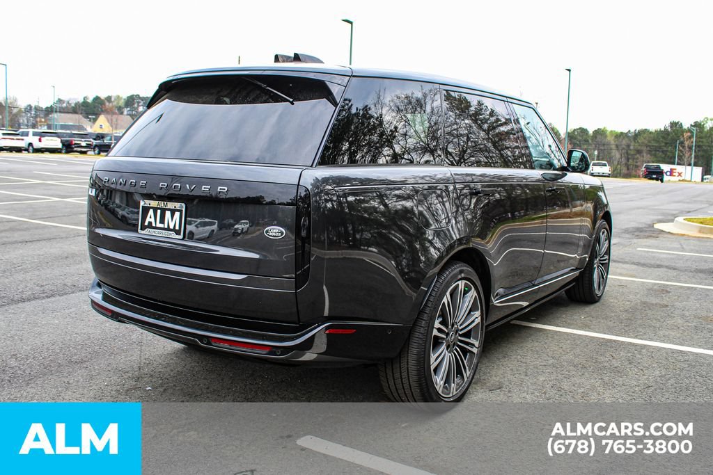Used 2023 Land Rover Range Rover Long Wheelbase SE AWD/4WD image 5