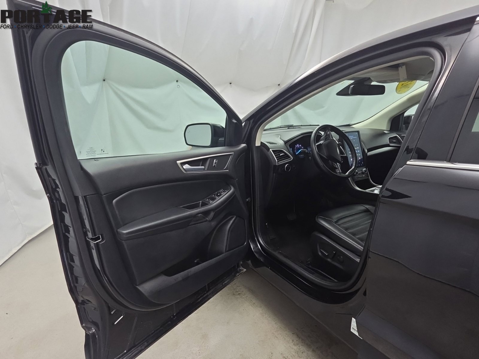 Used 2024 Ford Edge SEL AWD/4WD image 14