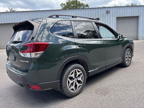 Certified 2024 Subaru Forester Premium AWD/4WD image 25