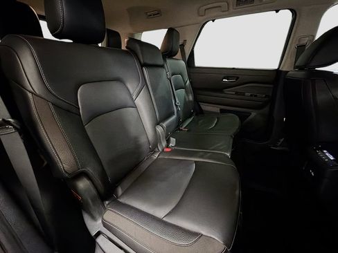 Used 2024 Nissan Pathfinder SL w/ Cargo Package AWD/4WD image 30