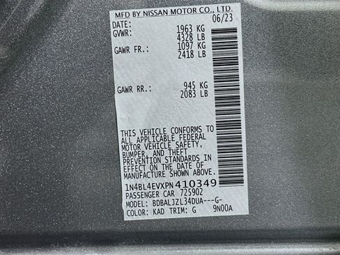 Used 2023 Nissan Altima 2.5 SL FWD image 12