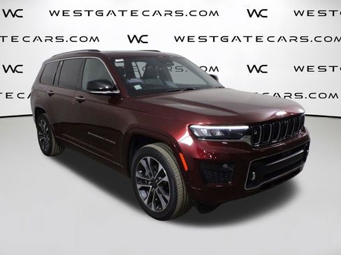Used 2023 Jeep Grand Cherokee L Overland w/ Advanced Protech Group III image 2
