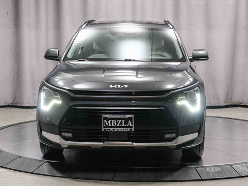 Used 2023 Kia Niro EX Touring FWD image 6