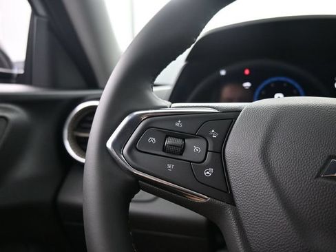 Used 2025 Chevrolet Trax ACTIV w/ Driver Confidence Package FWD image 15