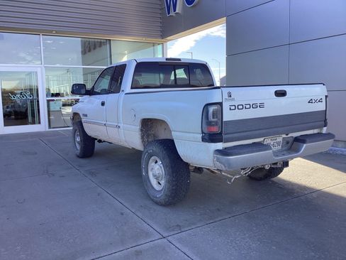 Used 2001 Dodge Ram 2500 Truck SLT image 4