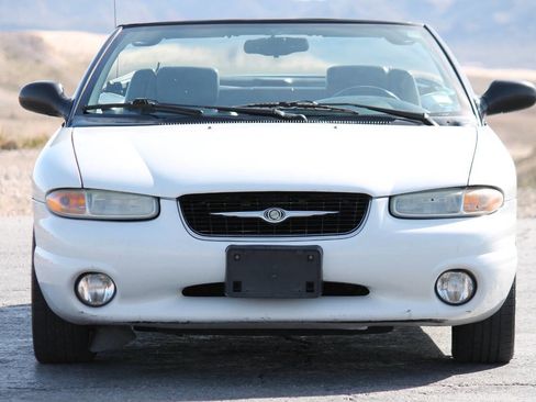 Used 2000 Chrysler Sebring JXI image 2