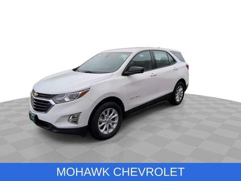 Used 2021 Chevrolet Equinox LS AWD/4WD image 4