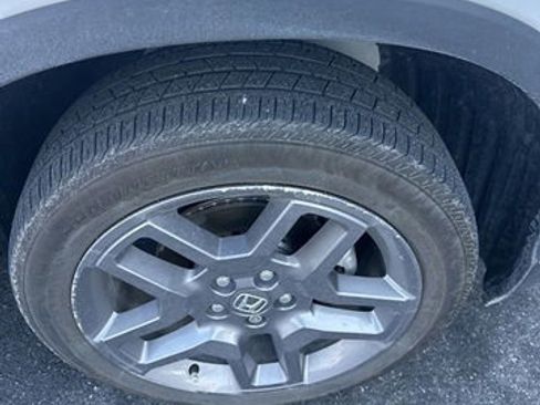 Used 2023 Honda Passport EX-L image 12