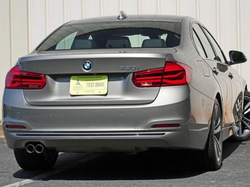 Used 2018 BMW 330i Sedan w/ Premium Package RWD image 4