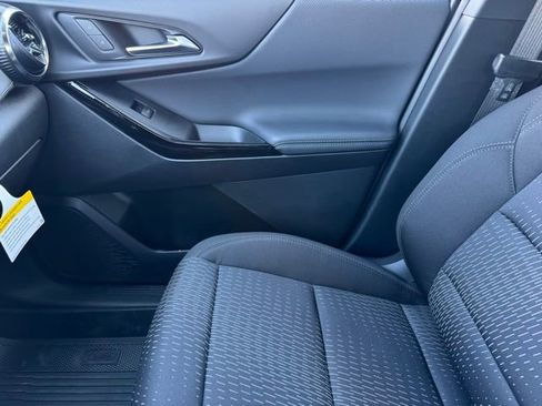 New 2026 Chevrolet Equinox LT w/ Safety and Technology Package AWD/4WD image 23