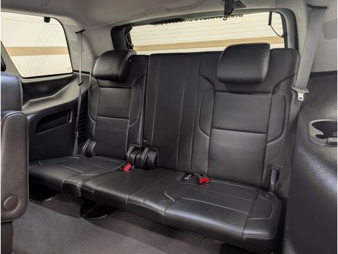 Used 2019 GMC Yukon SLT w/ HD Trailering Package AWD/4WD image 16