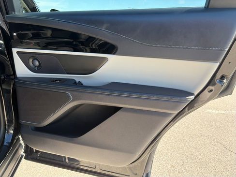 Used 2025 Lincoln Nautilus Premier w/ Equipment Group 102A image 36