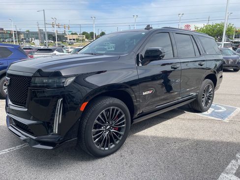 Used 2023 Cadillac Escalade V AWD/4WD image 1