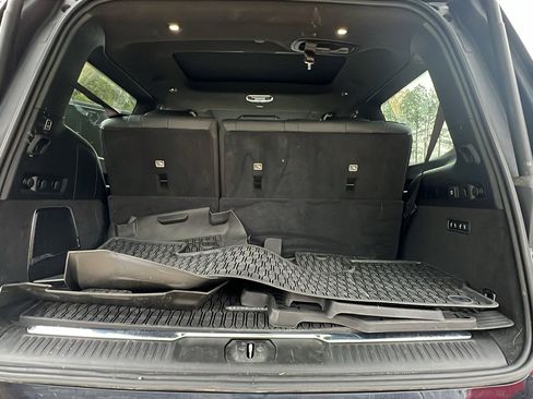 Used 2025 Jeep Grand Wagoneer Series II Obsidian w/ Quick Order Packagew 28T image 13