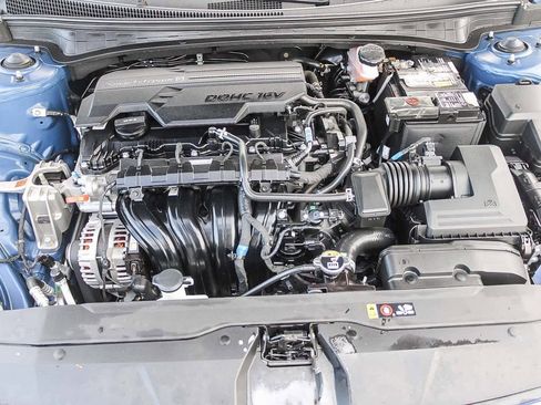 Used 2023 Hyundai Elantra SEL image 26